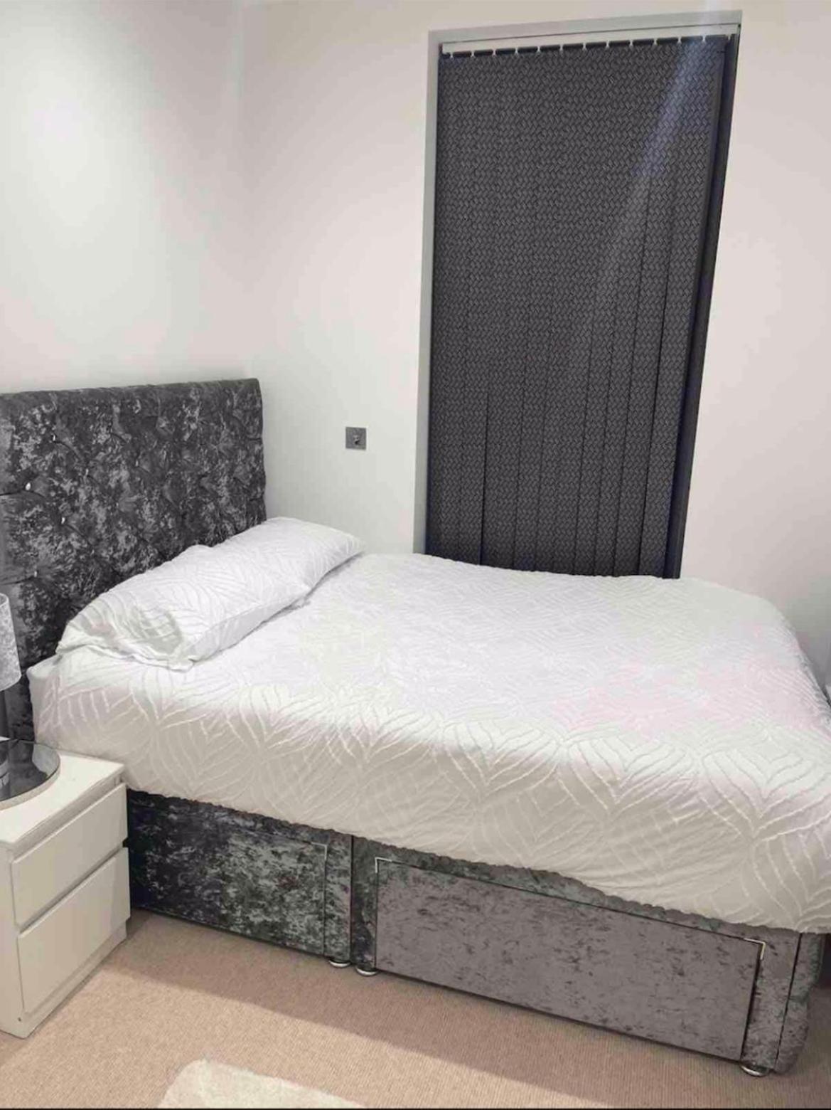 Luxury Top Floor Penthouse Apartment Near Heathrow Londres Exterior foto